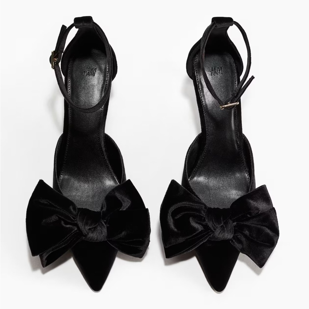 H&M Elegant Black Heels with Velvet Bow